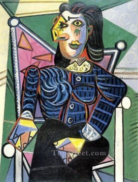 Mujer sentada en un sillón cubista de 1918 Pablo Picasso Pinturas al óleo